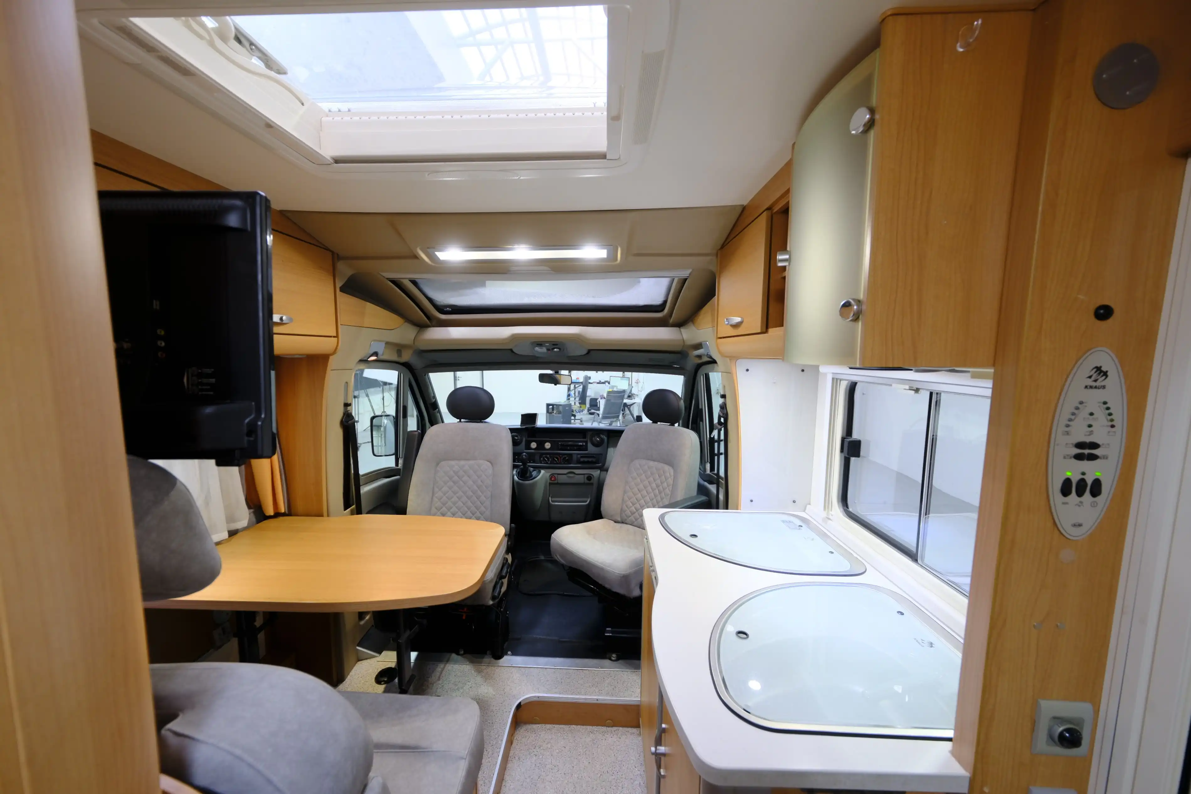 KNAUS Sport TI 600 MG Silverline